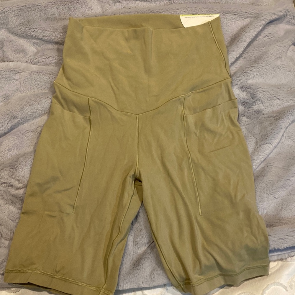 NEVER WORN BEIGE BIKER SHORTS FROM AERIE